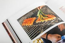 Cargar imagen en el visor de la galería, La Barbacoa | Oscar Manresa; Toni García Ramon