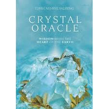 Cargar imagen en el visor de la galería, Crystal Oracle (oráculo): Wisdom from the heart of the earth | Toni Carmine Salerno