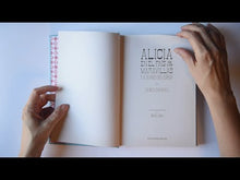 Cargar y reproducir el video en el visor de la galería, Alicia en el País de las Maravillas y a Través del Espejo | Lewis Carrol