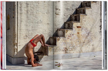 Cargar imagen en el visor de la galería, Michael O&#39;Neill. On Yoga. The Architecture of Peace | Eddie Stern
